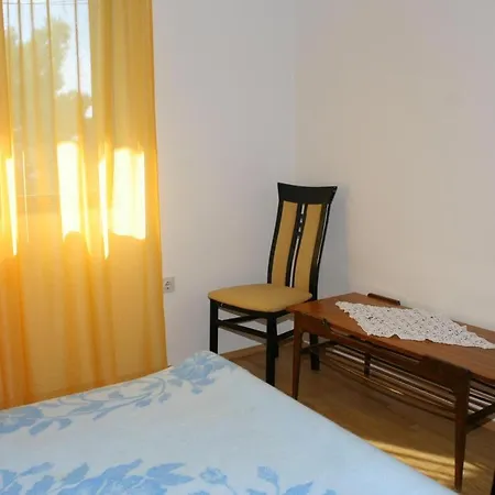 Apartment 2736c